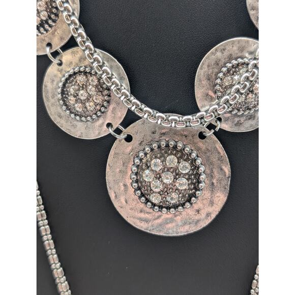 Lot of Three Silver Tone Boho & Chain Necklaces - Picture 4 of 8